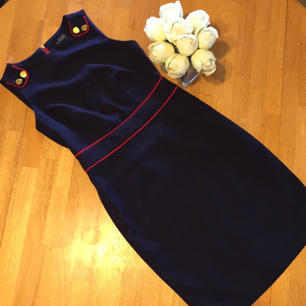 🦋The Limited Sleeveless Navy Pencil Dress 🦋